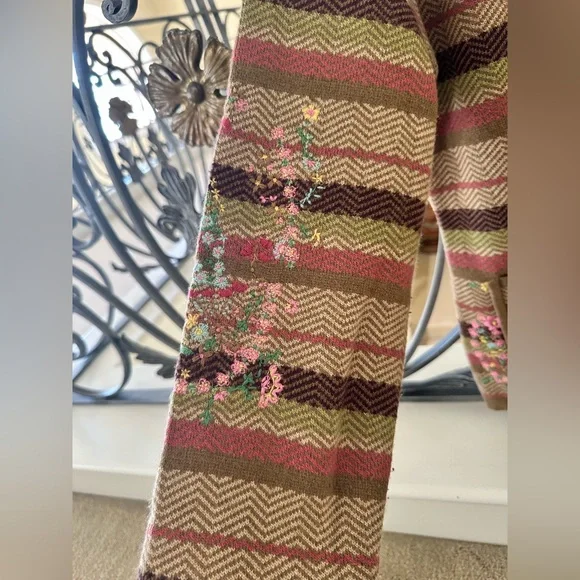 Max Mara Embroidered Cardigan Wool Jacket